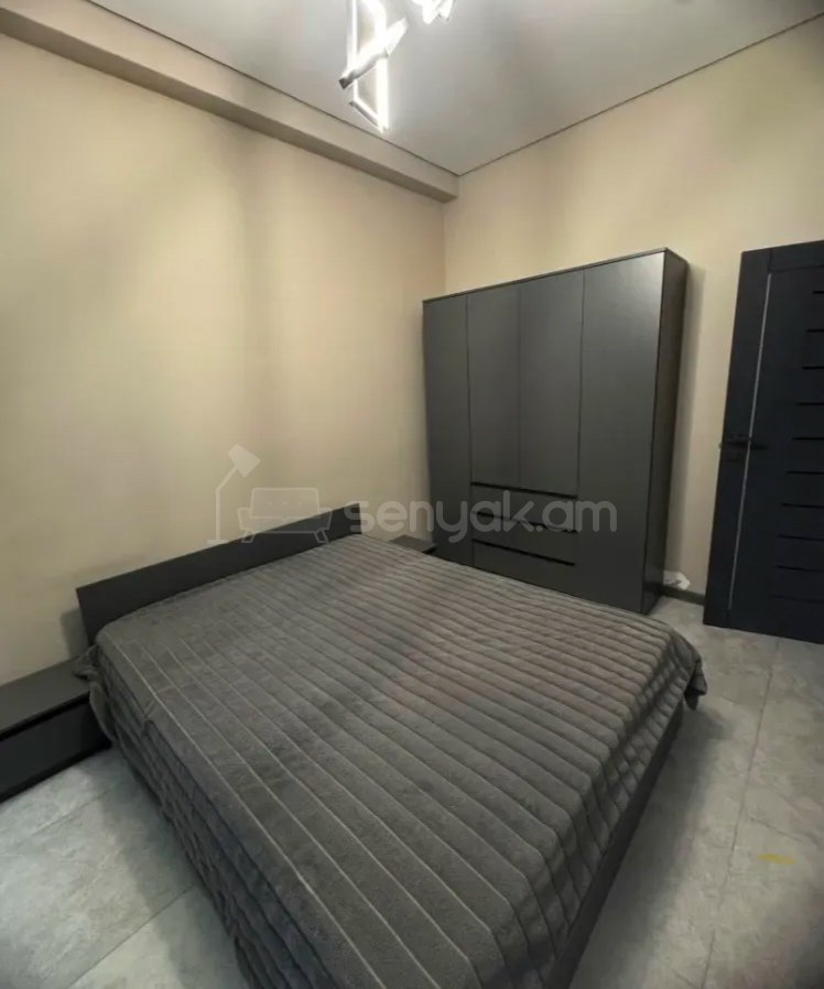 2 Սենյականոց Բնակարան Քարե Շենքում, 50քմ, 1/4 հարկ, Կապիտալ Վերանորոգված, Կահավորված