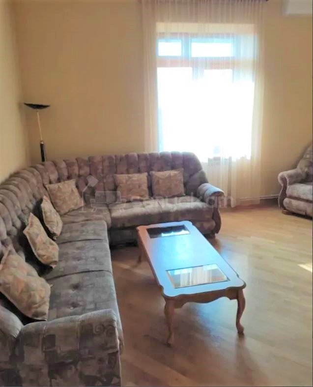 2 Սենյականոց Բնակարան Քարե Շենքում, 60քմ, 5/5 հարկ, Կապիտալ Վերանորոգված