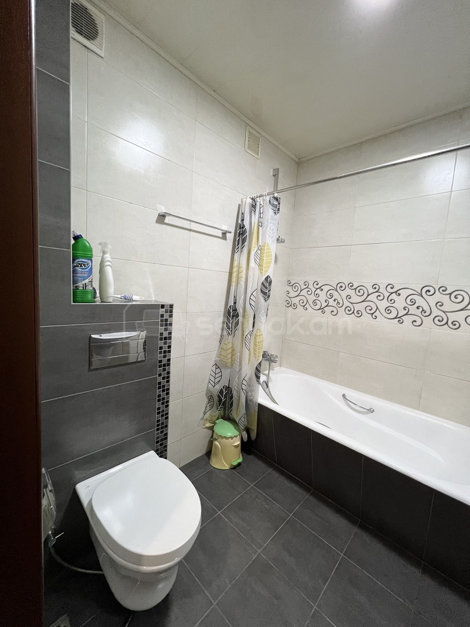 3 Սենյականոց Բնակարան Քարե Շենքում, 69քմ, 3/4 հարկ, Կապիտալ Վերանորոգված, Կահավորված, Արևկող