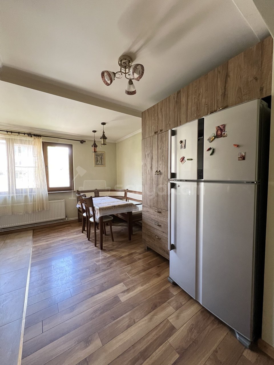 3 Սենյականոց Բնակարան Քարե Շենքում, 69քմ, 3/4 հարկ, Կապիտալ Վերանորոգված, Կահավորված, Արևկող