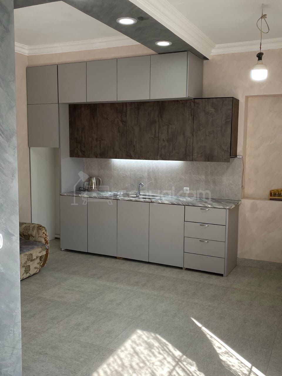 2 Սենյականոց Բնակարան Քարե Շենքում, 57քմ, 1/1 հարկ, Կապիտալ Վերանորոգված, Կահավորված