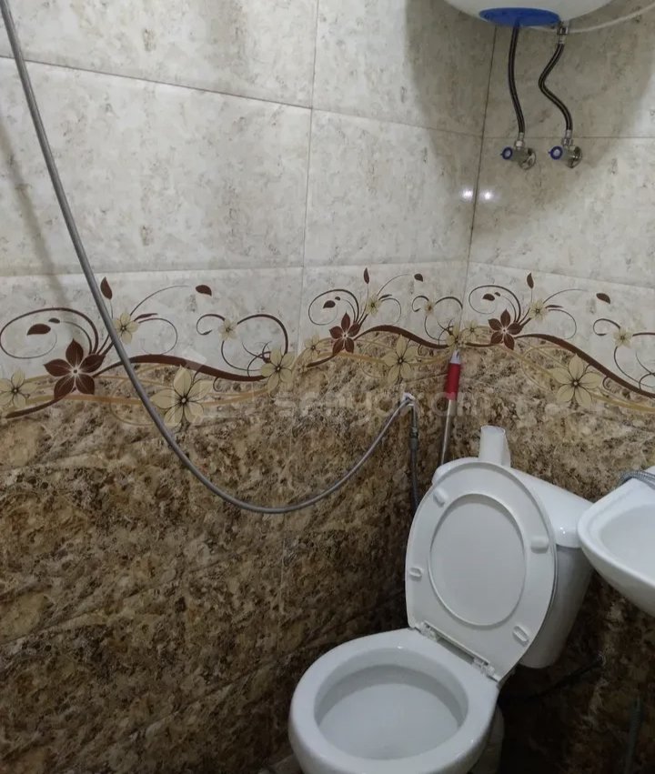 1 Սենյականոց Բնակարան Քարե Շենքում, 28քմ, 1/1 հարկ, Կապիտալ Վերանորոգված, Կահավորված