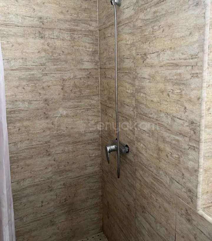 2 Սենյականոց Բնակարան Քարե Շենքում, 48քմ, 2/4 հարկ, Կապիտալ Վերանորոգված