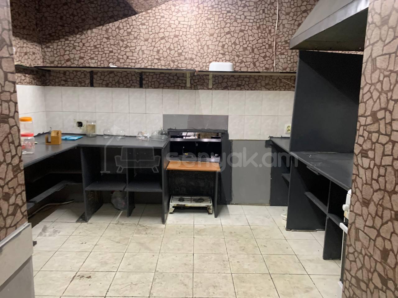 Սպասարկման Տարածք, 117քմ, Կապիտալ Վերանորոգված