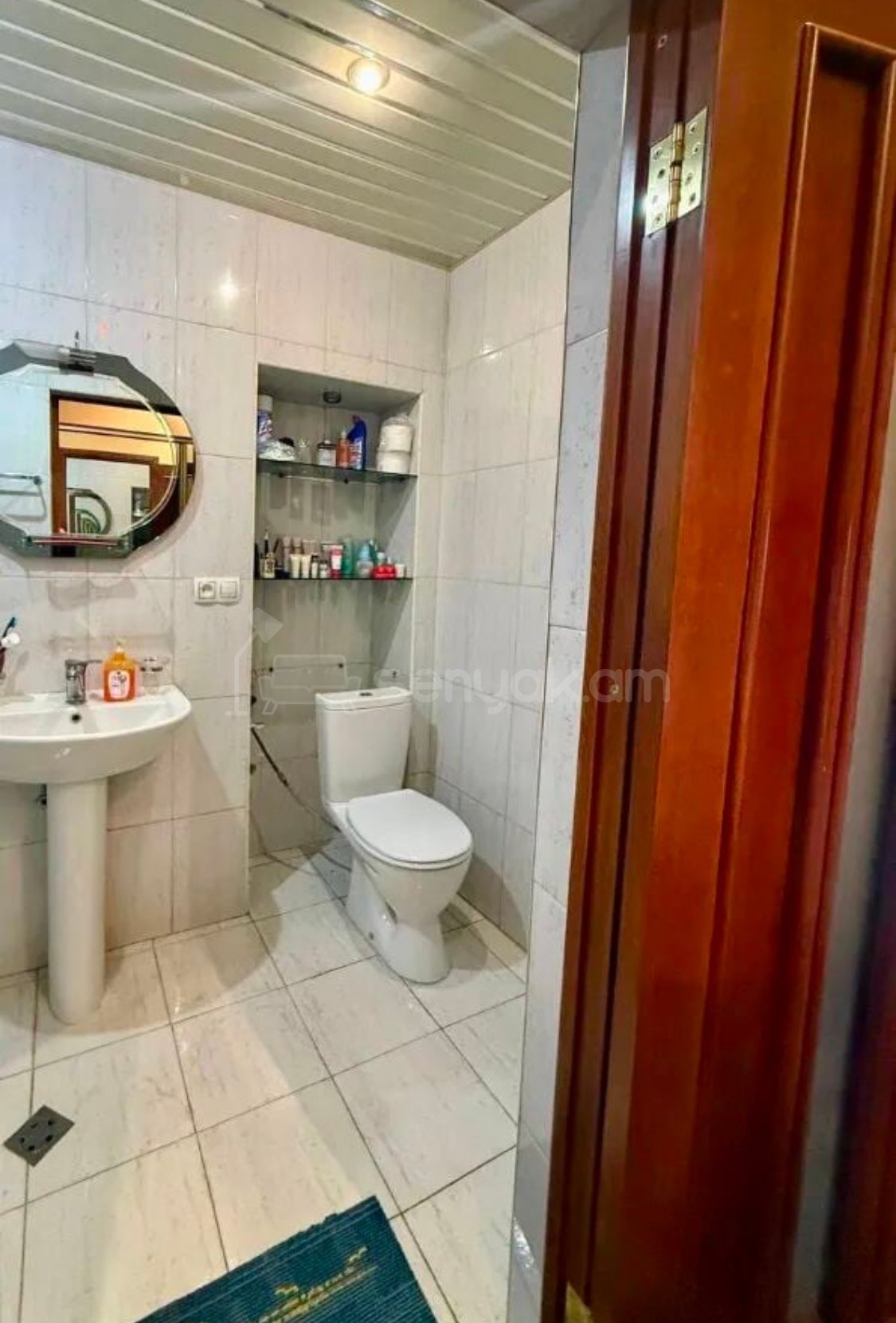 3 Սենյականոց Բնակարան Քարե Շենքում, 65քմ, 4/4 հարկ, Կապիտալ Վերանորոգված, Կահավորված