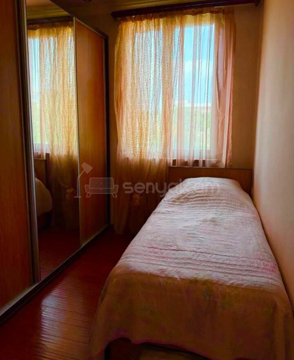 3 Սենյականոց Բնակարան Քարե Շենքում, 65քմ, 4/4 հարկ, Կապիտալ Վերանորոգված, Կահավորված