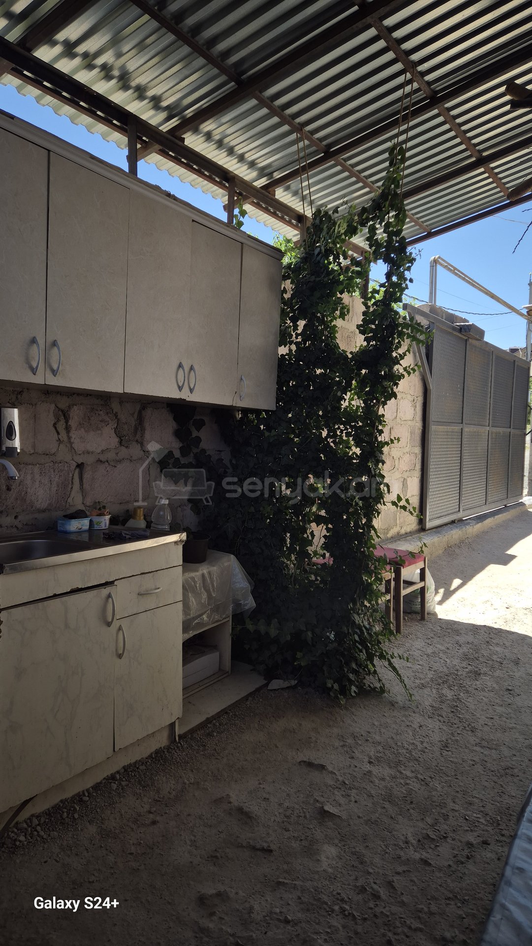 Ազատ նախագծով Սեփական Տուն, 300քմ