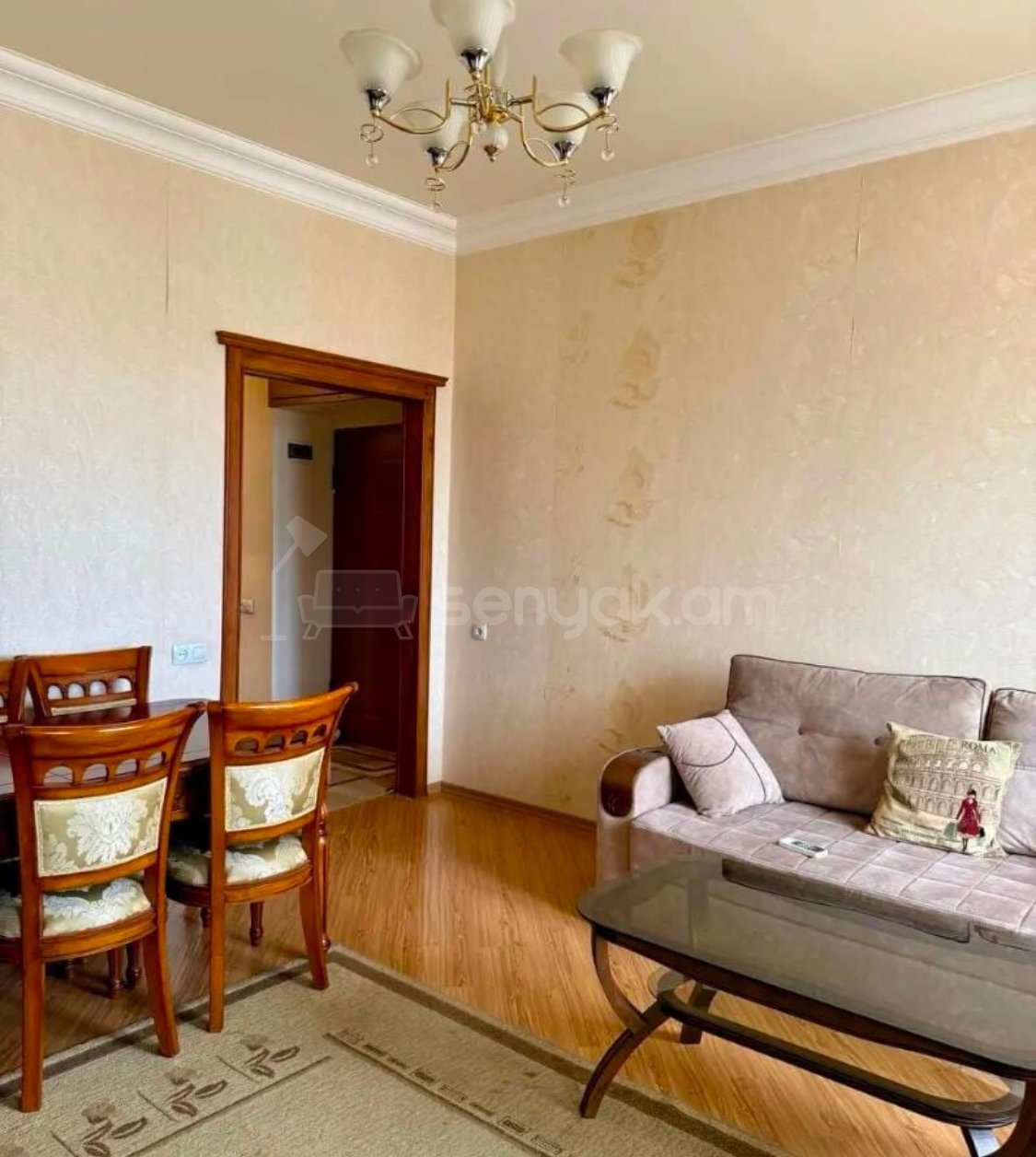 3 Սենյականոց Բնակարան Քարե Շենքում, 65քմ, 4/4 հարկ, Կապիտալ Վերանորոգված, Կահավորված