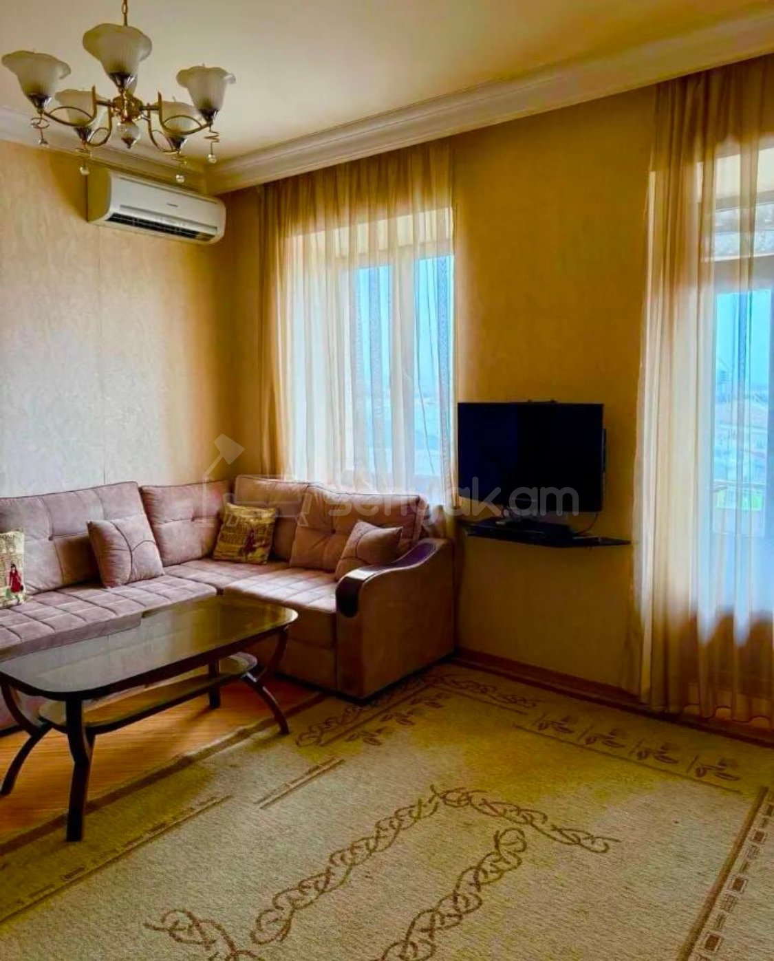 3 Սենյականոց Բնակարան Քարե Շենքում, 65քմ, 4/4 հարկ, Կապիտալ Վերանորոգված, Կահավորված