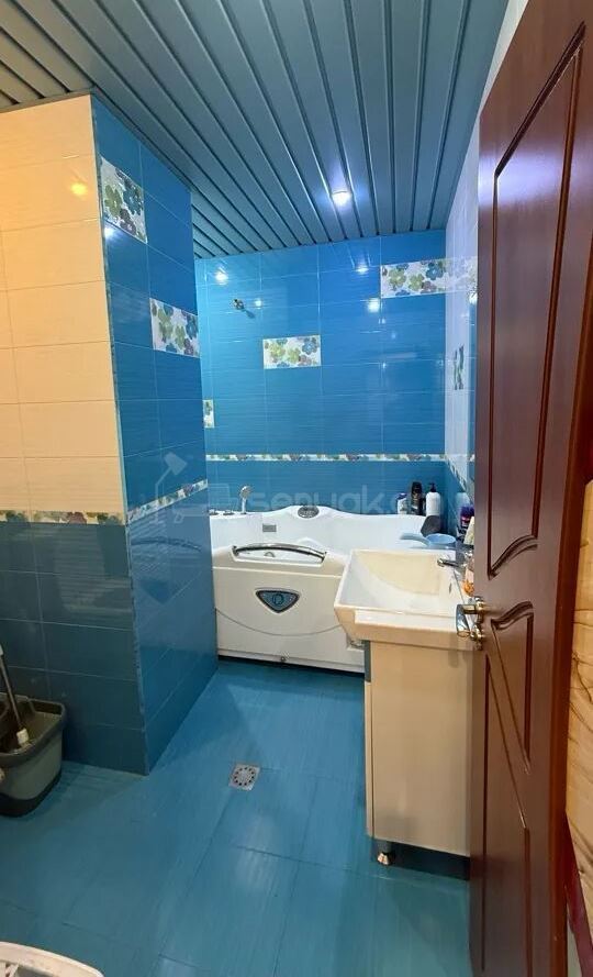 2 Սենյականոց Բնակարան Քարե Շենքում, 54քմ, 4/5 հարկ, Կապիտալ Վերանորոգված