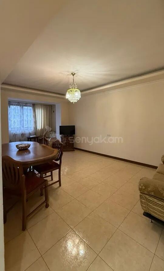 2 Սենյականոց Բնակարան Քարե Շենքում, 54քմ, 4/5 հարկ, Կապիտալ Վերանորոգված