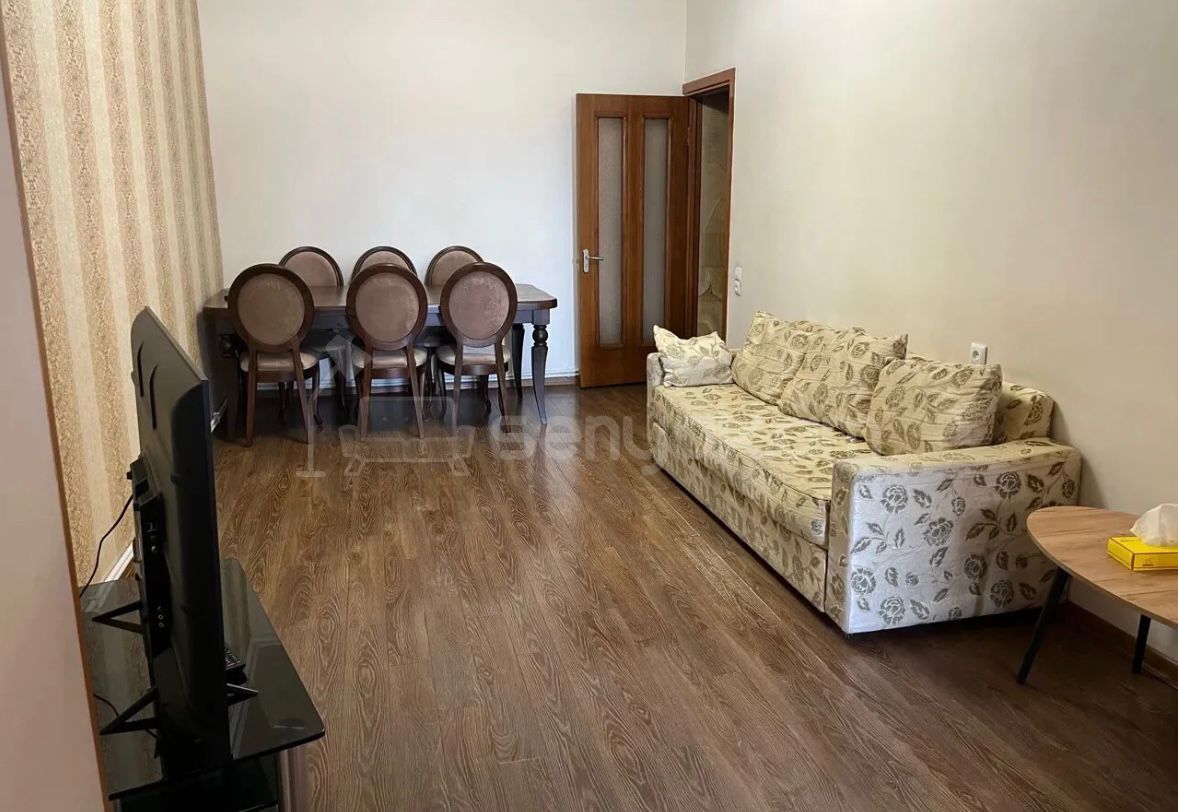 3 Սենյականոց Բնակարան, 108քմ, 5/5 հարկ, Նորմալ Վիճակում