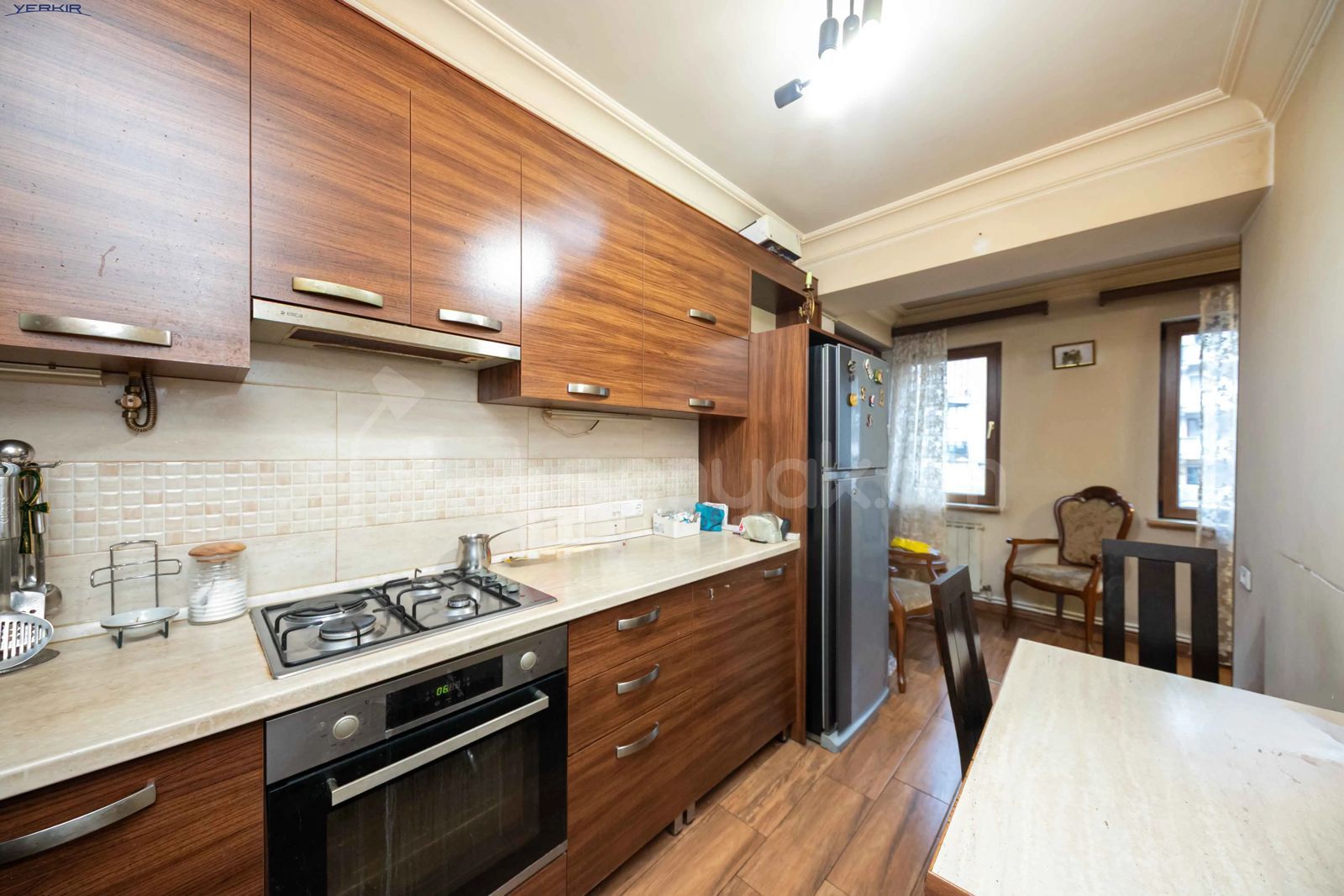 3 Սենյականոց Բնակարան, 73քմ, 6/9 հարկ, Կապիտալ Վերանորոգված