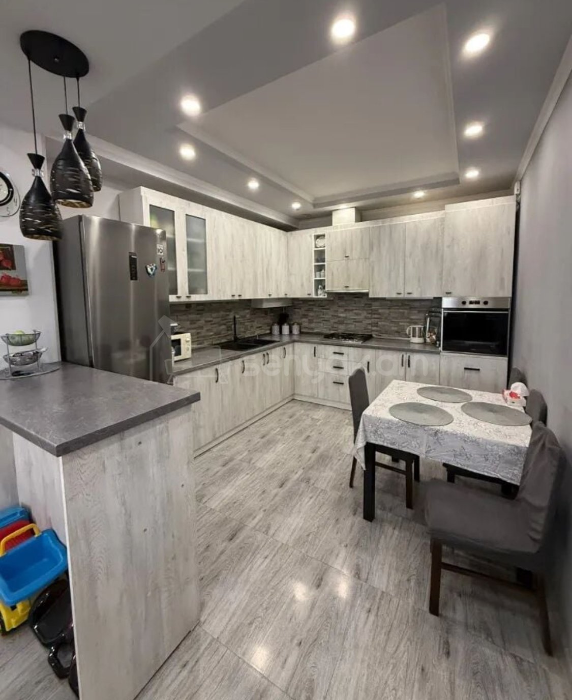 4 Սենյականոց Բնակարան Նորակառույցում, 117քմ, 8/13 հարկ, Դիզայներական Վերանորոգված