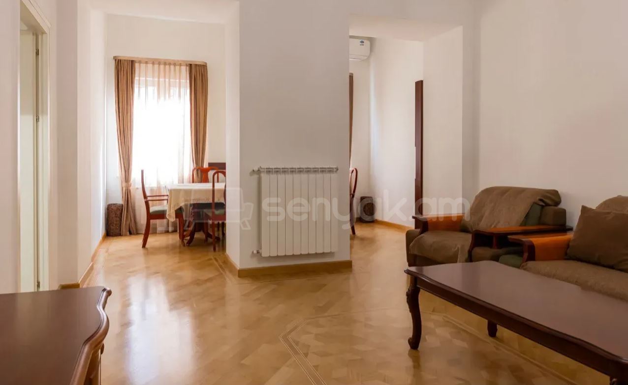 3 Սենյականոց Բնակարան Քարե Շենքում, 94քմ, 2/5 հարկ, Կապիտալ Վերանորոգված