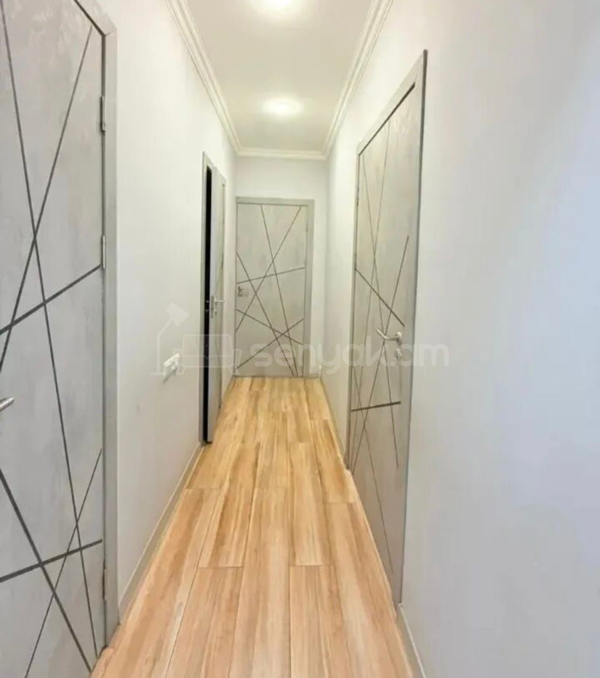 3 Սենյականոց Բնակարան, 74քմ, 5/9 հարկ, Նորմալ Վիճակում