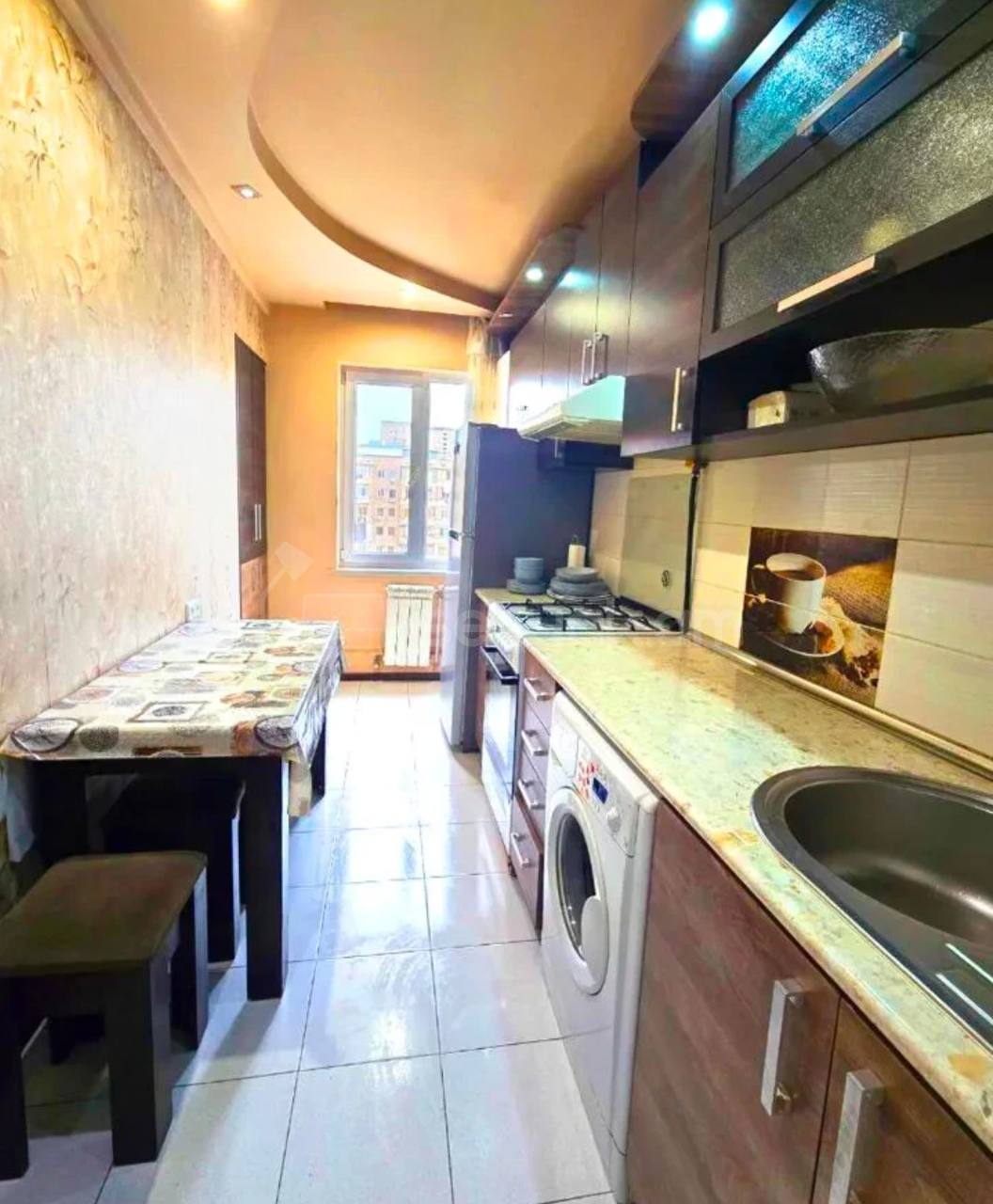 3 Սենյականոց Բնակարան, 80քմ, 8/9 հարկ, Կապիտալ Վերանորոգված, Կահավորված