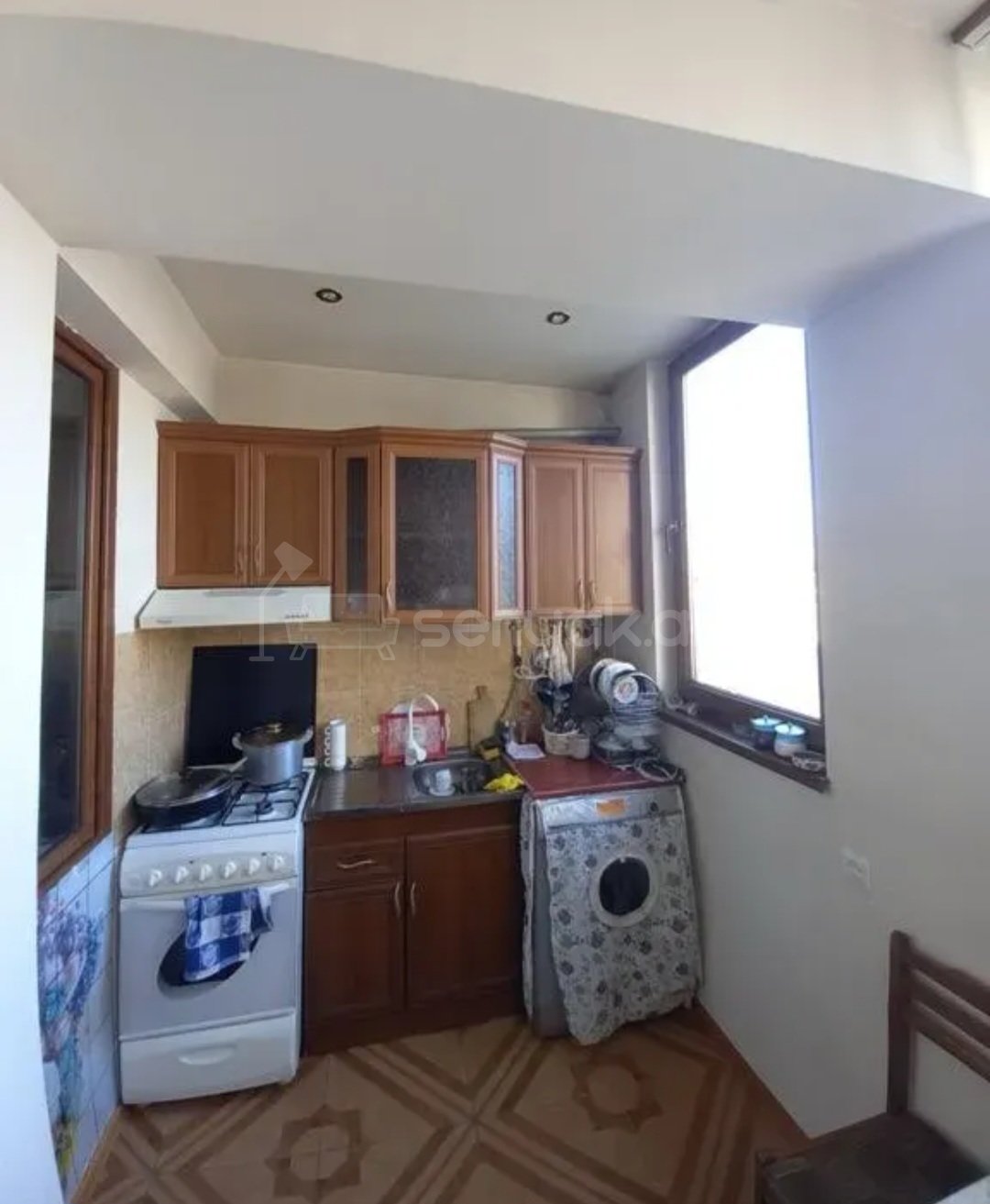 3 Սենյականոց Բնակարան, 68քմ, 4/9 հարկ, Նորմալ Վիճակում, Կահավորված, Արևկող