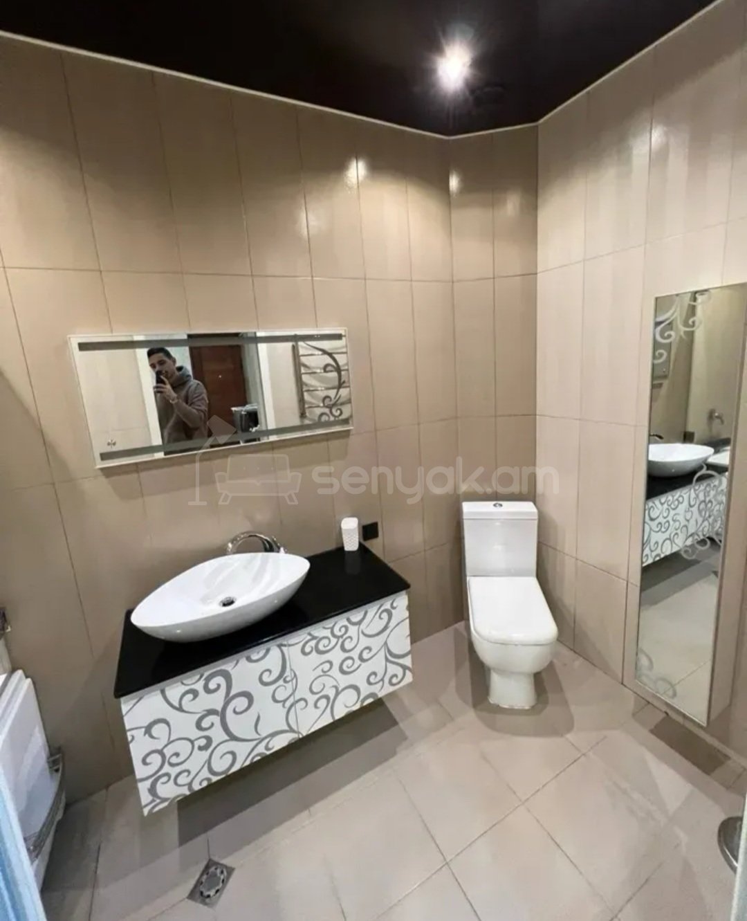 2 Սենյականոց Բնակարան Քարե Շենքում, 55քմ, 1/4 հարկ, Կապիտալ Վերանորոգված, Կահավորված