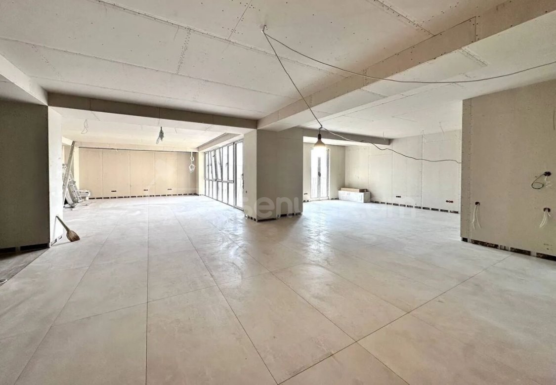 Նորակառույց Օֆիսային Տարածք, 152քմ