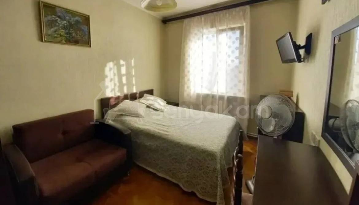 4 Սենյականոց Բնակարան, 95քմ, 8/9 հարկ, Նորմալ Վիճակում