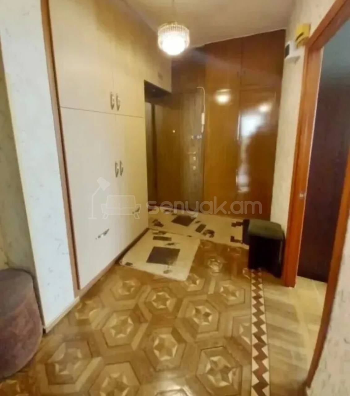 4 Սենյականոց Բնակարան, 95քմ, 8/9 հարկ, Նորմալ Վիճակում