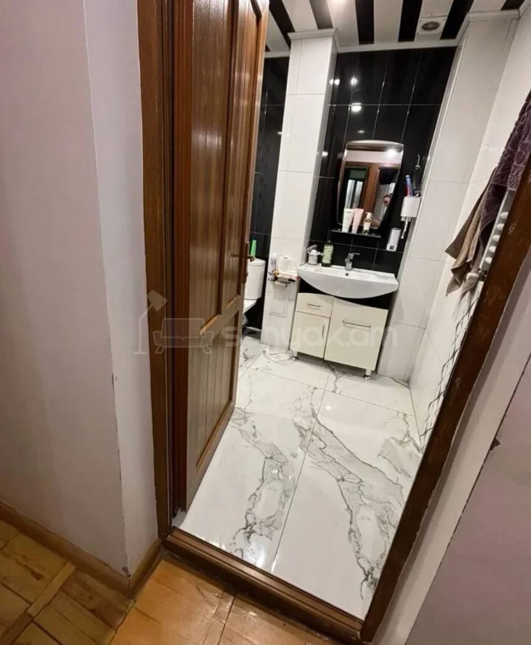 4 Սենյականոց Բնակարան, 103քմ, 1/9 հարկ, Կապիտալ Վերանորոգված