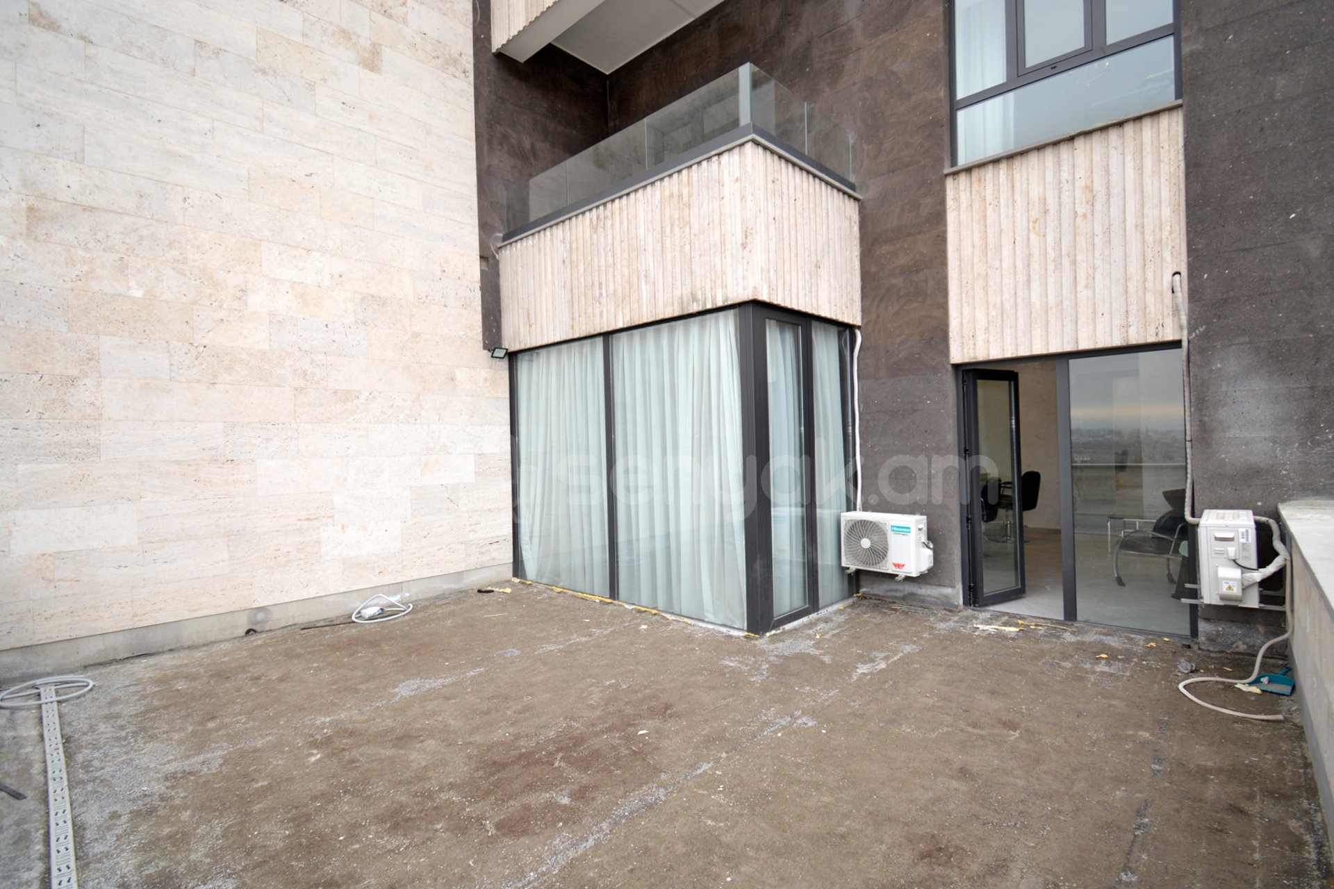 Նորակառույց Սպասարկման Տարածք, 90քմ