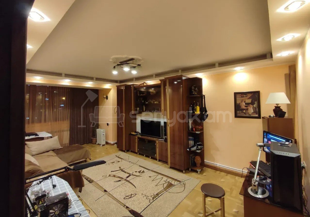 3 Սենյականոց Բնակարան, 70քմ, 4/9 հարկ, Կապիտալ Վերանորոգված