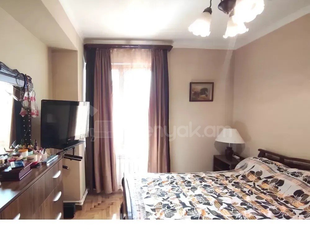 3 Սենյականոց Բնակարան, 70քմ, 4/9 հարկ, Կապիտալ Վերանորոգված