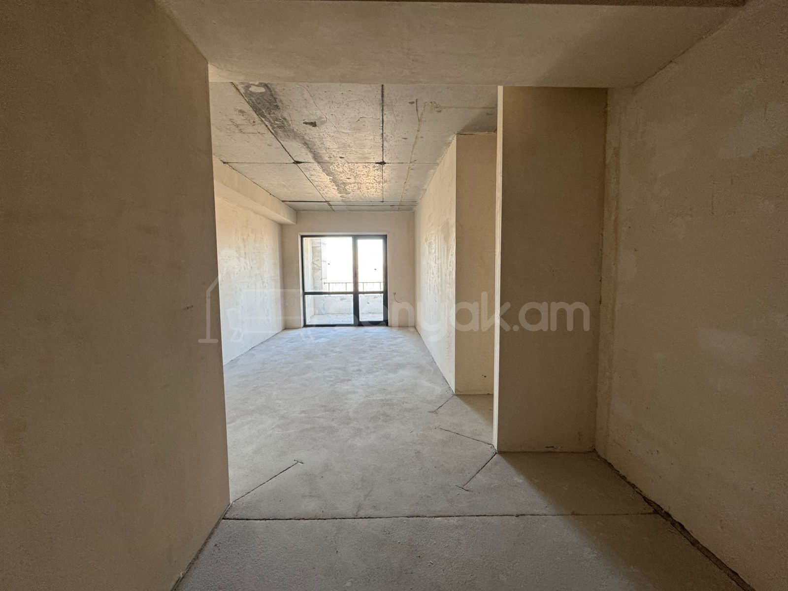 4 Սենյականոց Բնակարան Նորակառույցում, 220քմ, 18/22 հարկ, Զրոյական Վիճակում