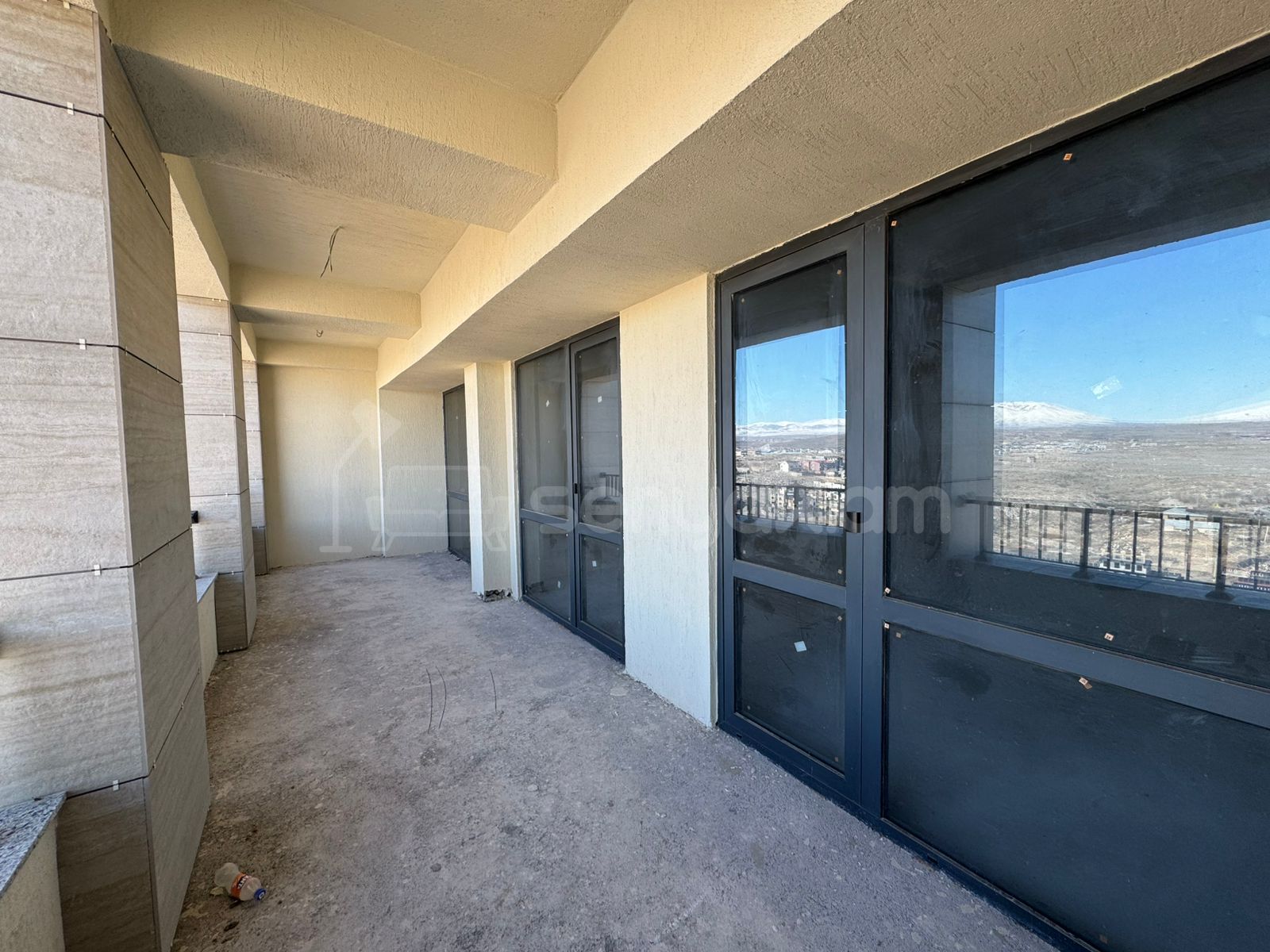 4 Սենյականոց Բնակարան Նորակառույցում, 220քմ, 18/22 հարկ, Զրոյական Վիճակում