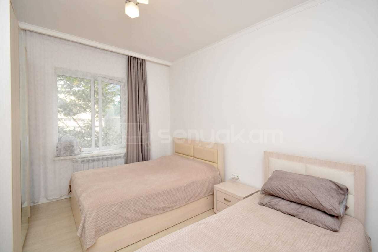 2 Սենյականոց Բնակարան Քարե Շենքում, 52քմ, 2/3 հարկ, Կապիտալ Վերանորոգված