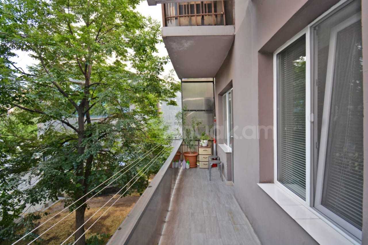 2 Սենյականոց Բնակարան Քարե Շենքում, 52քմ, 2/3 հարկ, Կապիտալ Վերանորոգված