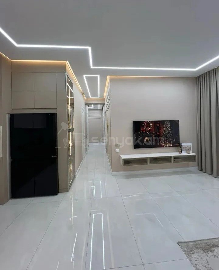 3 Սենյականոց Բնակարան Նորակառույցում, 81քմ, 2/16 հարկ, Կապիտալ Վերանորոգված