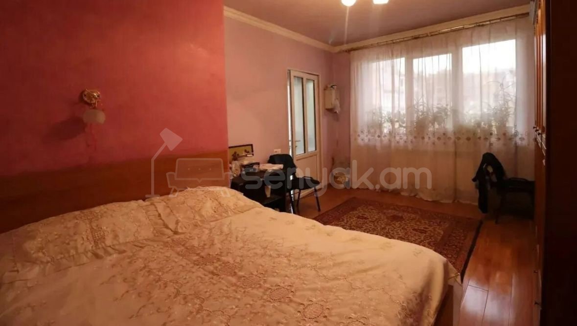 5 Սենյականոց Բնակարան Քարե Շենքում, 102քմ, 5/5 հարկ, Կոսմետիկ Վերանորոգված