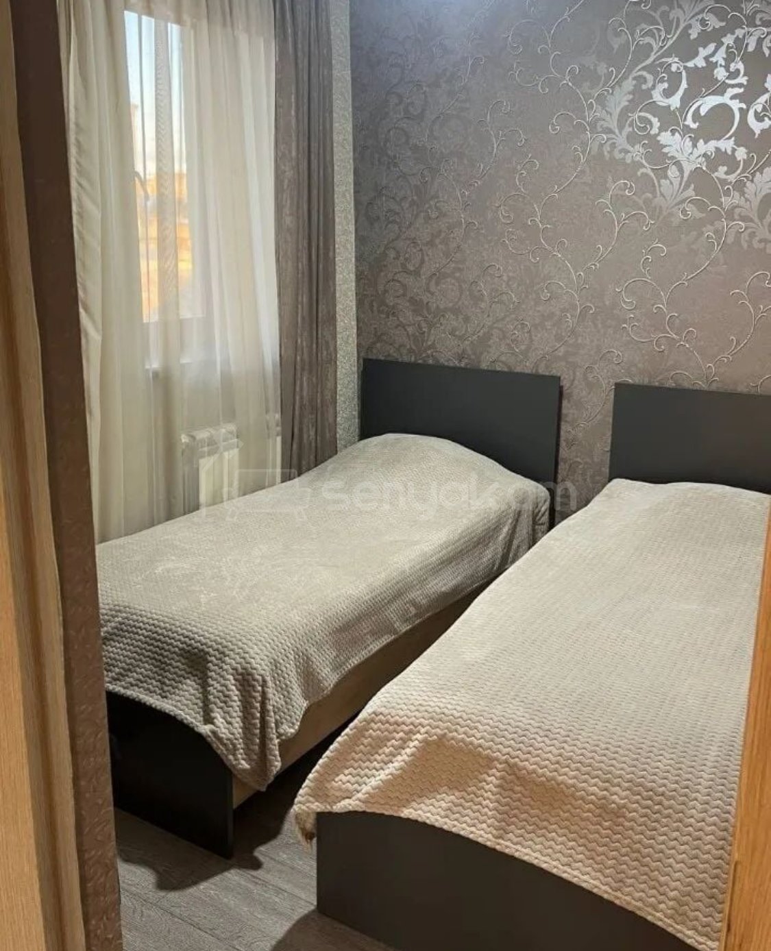 3 Սենյականոց Բնակարան Քարե Շենքում, 70քմ, 2/5 հարկ, Դիզայներական Վերանորոգված