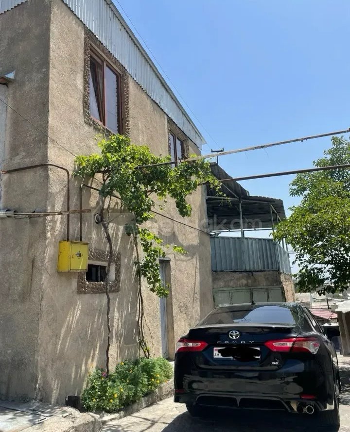 3 Սենյականոց Սեփական Տուն, 140քմ, Նորմալ Վիճակում, Ավտոտնակով