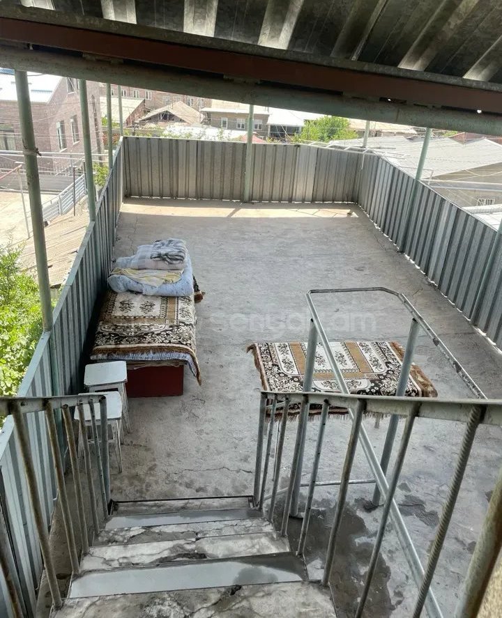 3 Սենյականոց Սեփական Տուն, 140քմ, Նորմալ Վիճակում, Ավտոտնակով