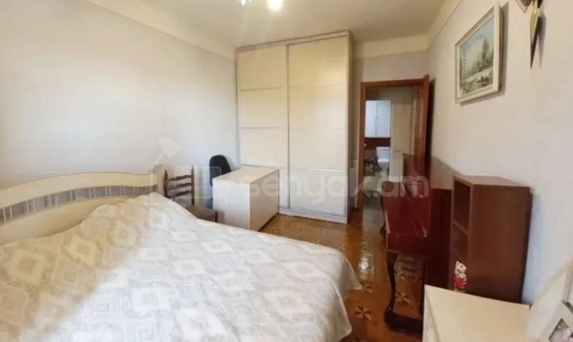 4 Սենյականոց Բնակարան, 95քմ, 8/9 հարկ, Նորմալ Վիճակում