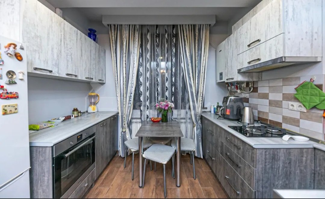 2 Սենյականոց Բնակարան, 41քմ, 8/10 հարկ, Կապիտալ Վերանորոգված