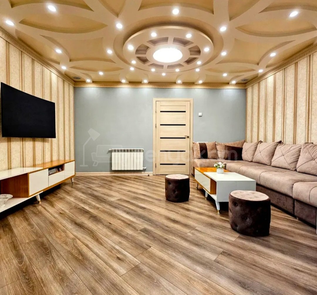 4 Սենյականոց Բնակարան Քարե Շենքում, 96քմ, 5/5 հարկ, Դիզայներական Վերանորոգված