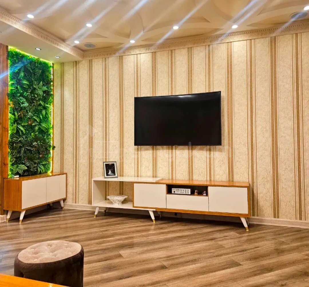 4 Սենյականոց Բնակարան Քարե Շենքում, 96քմ, 5/5 հարկ, Դիզայներական Վերանորոգված