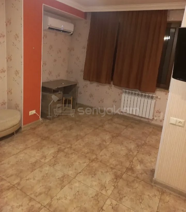 2 Սենյականոց Բնակարան Քարե Շենքում, 58քմ, 2/4 հարկ, Նորմալ Վիճակում, Կահավորված