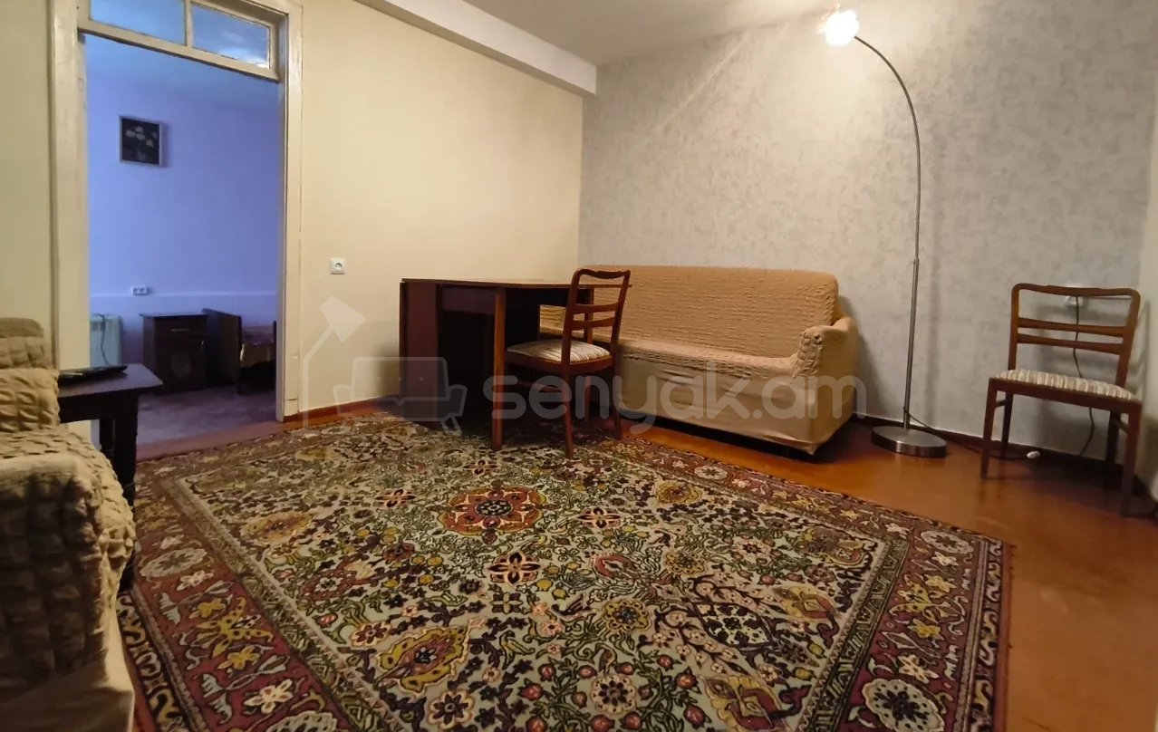 2 Սենյականոց Բնակարան Քարե Շենքում, 56քմ, 1/1 հարկ, Նորմալ Վիճակում, Կահավորված