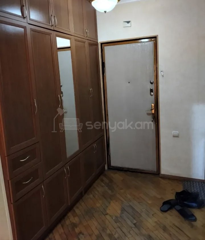 3 Սենյականոց Բնակարան, 78քմ, 5/9 հարկ, Նորմալ Վիճակում, Կահավորված, Արևկող