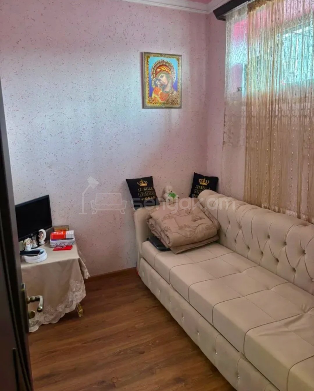 3 Սենյականոց Բնակարան Քարե Շենքում, 47քմ, 1/5 հարկ, Դիզայներական Վերանորոգված