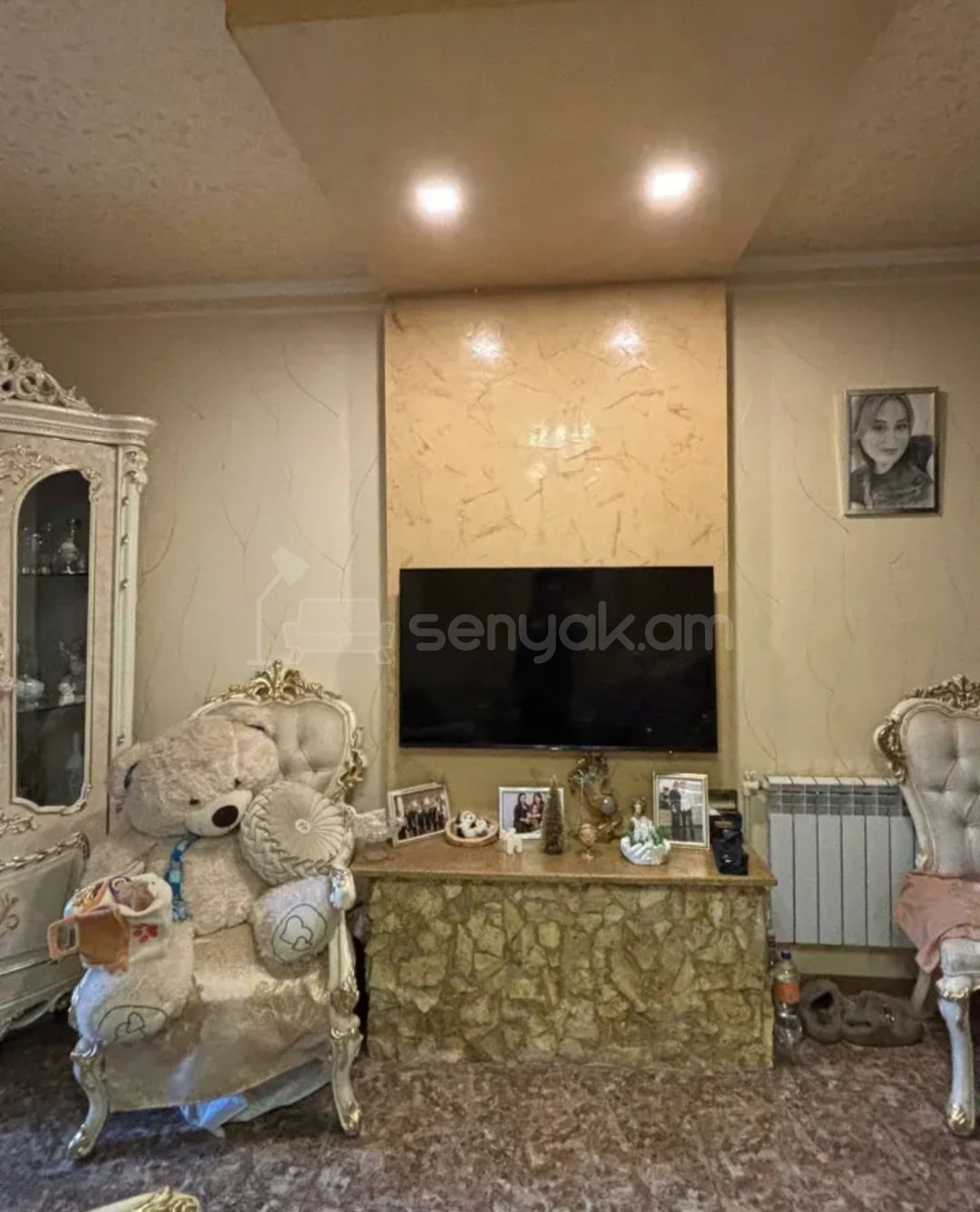 3 Սենյականոց Բնակարան Քարե Շենքում, 47քմ, 1/5 հարկ, Դիզայներական Վերանորոգված