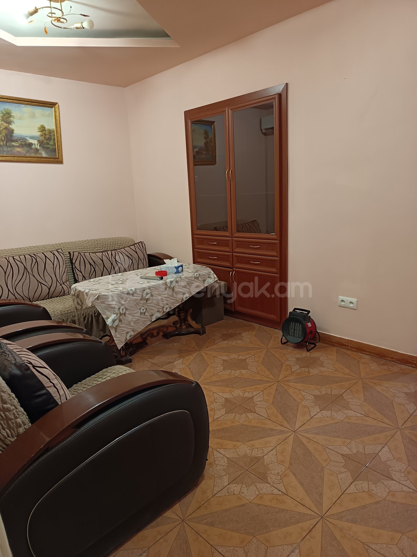 2 Սենյականոց Բնակարան, 36քմ, 1/3 հարկ, Կապիտալ Վերանորոգված