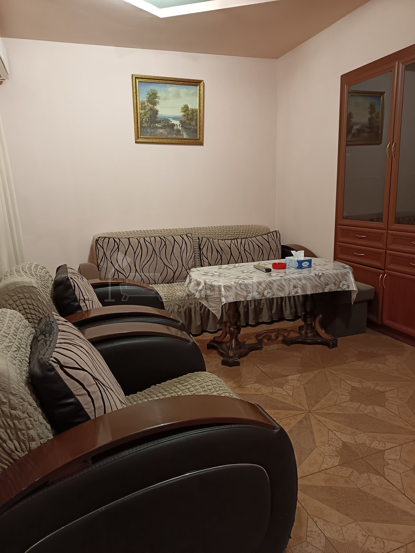 2 Սենյականոց Բնակարան, 36քմ, 1/3 հարկ, Կապիտալ Վերանորոգված